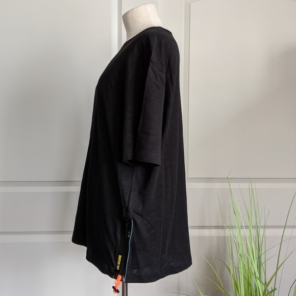 Love Moschino Top Oversize Side Zip Elbow Length Neon Toggle Pulls Black M NWT - Picture 10 of 14